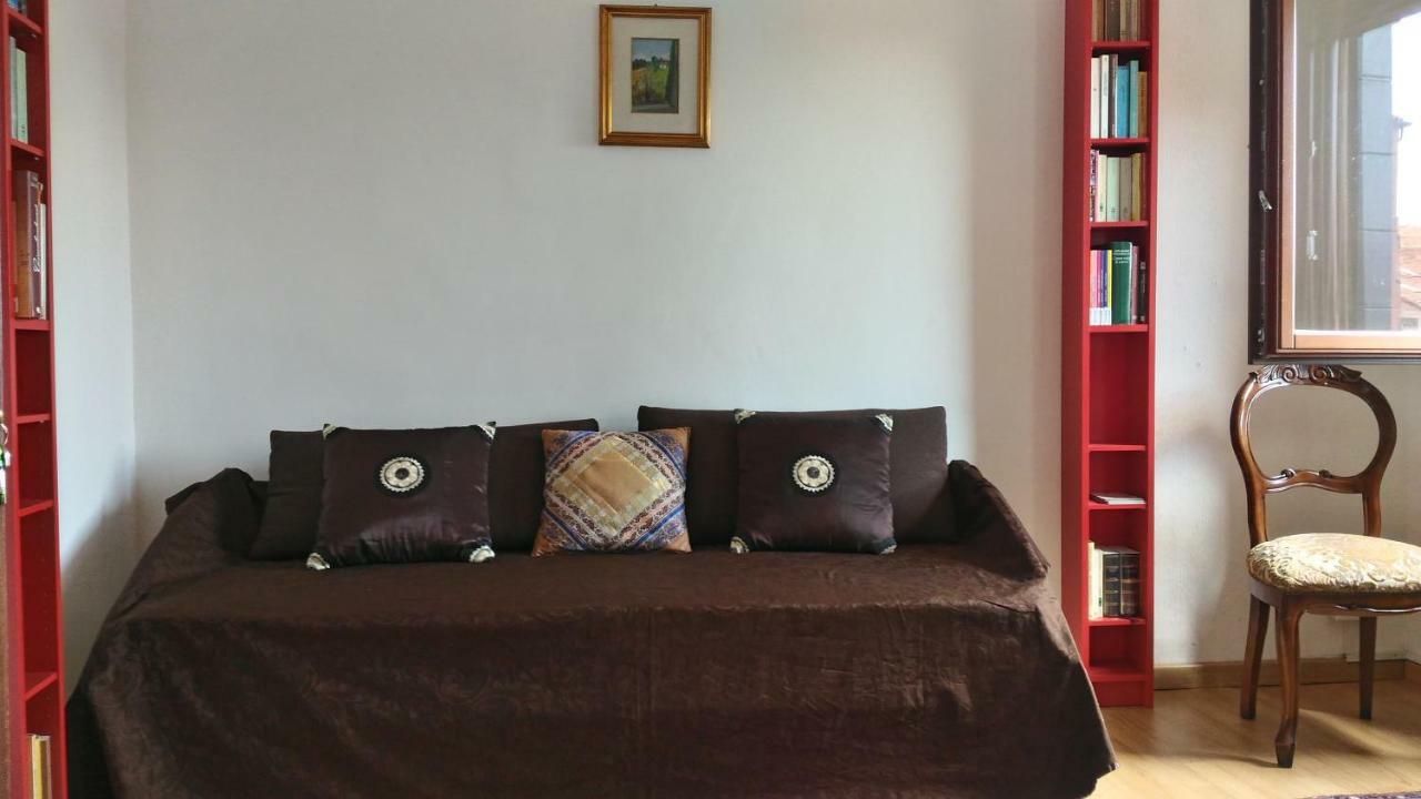 Bed and Breakfast Dorsoduro461 à Venise Extérieur photo