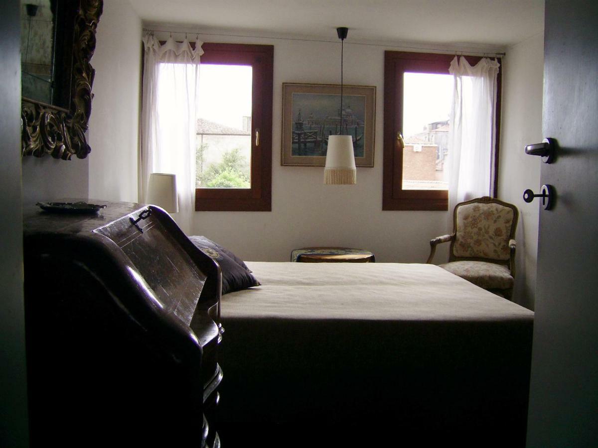 Bed and Breakfast Dorsoduro461 à Venise Extérieur photo